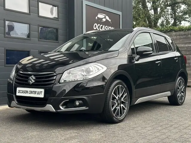 Photo 1 : Suzuki Sx4 2015 Petrol