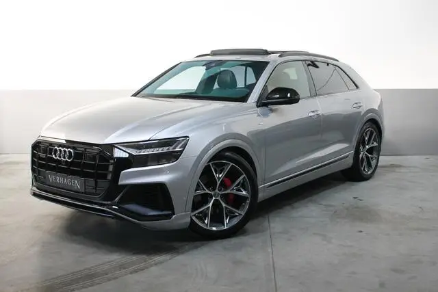 Photo 1 : Audi Q8 2019 Petrol