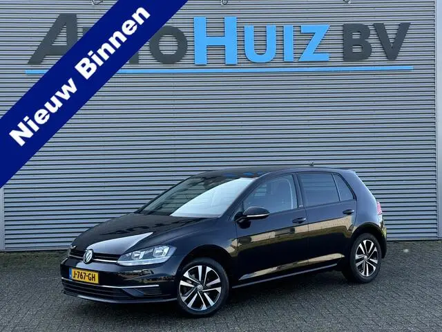 Photo 1 : Volkswagen Golf 2019 Petrol