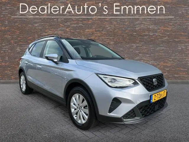 Photo 1 : Seat Arona 2023 Petrol