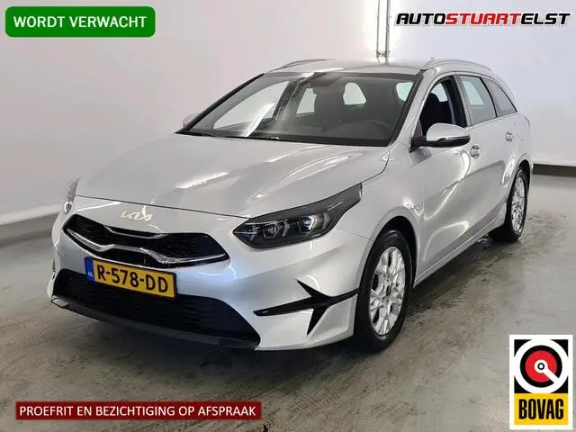 Photo 1 : Kia Ceed 2022 Petrol