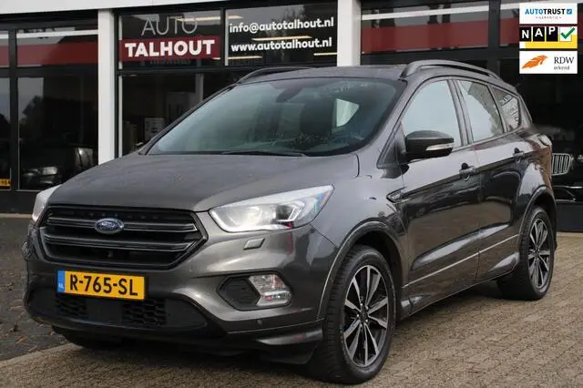 Photo 1 : Ford Kuga 2018 Petrol