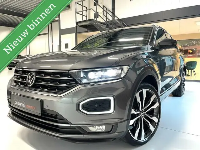 Photo 1 : Volkswagen T-roc 2021 Essence