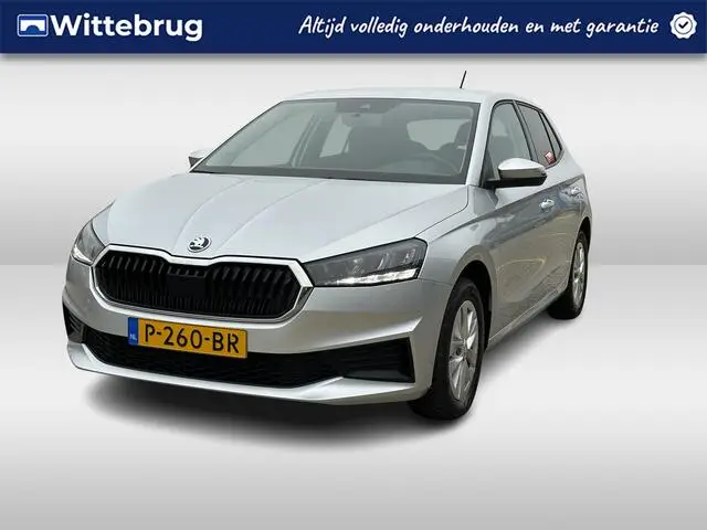 Photo 1 : Skoda Fabia 2022 Petrol