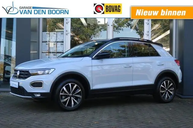 Photo 1 : Volkswagen T-roc 2021 Petrol