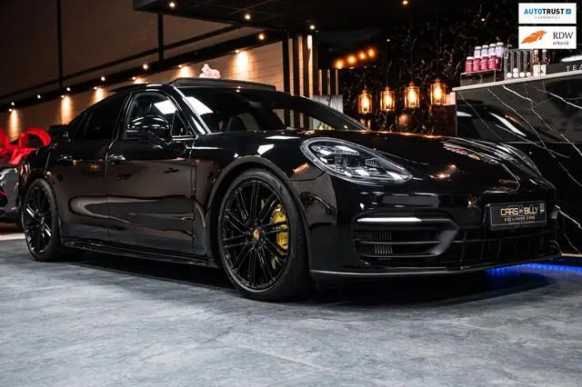 Photo 1 : Porsche Panamera 2021 Hybrid