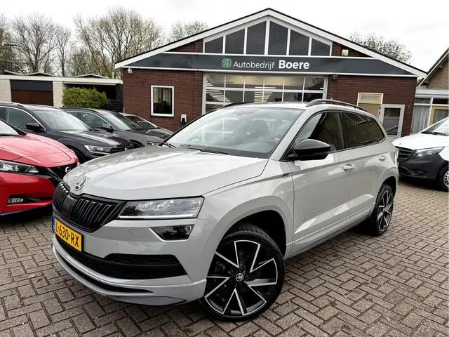 Photo 1 : Skoda Karoq 2021 Essence