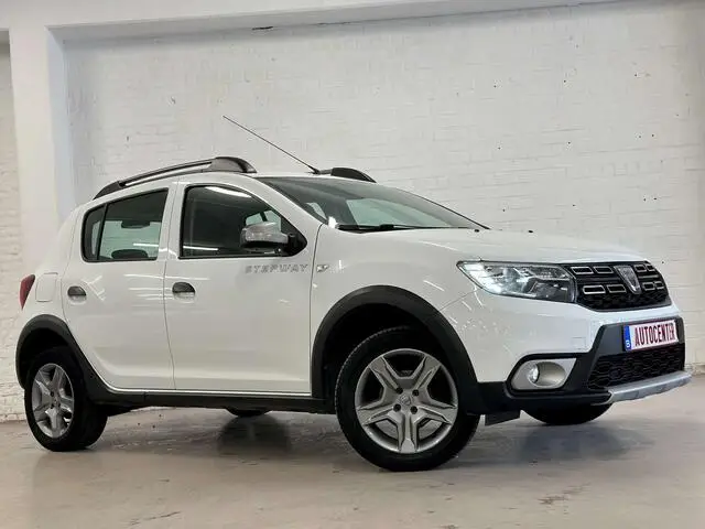 Photo 1 : Dacia Sandero 2020 Essence