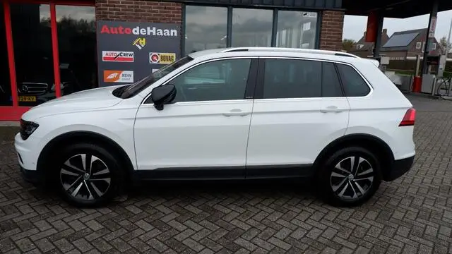 Photo 1 : Volkswagen Tiguan 2019 Petrol