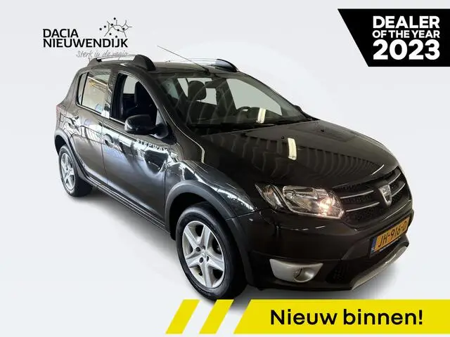 Photo 1 : Dacia Sandero 2016 Essence