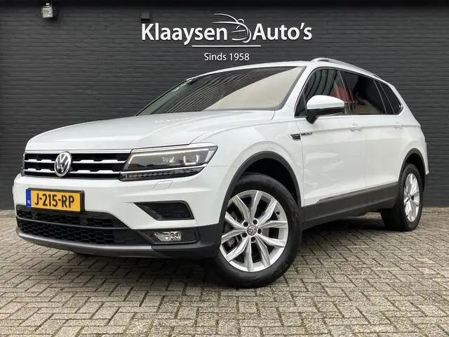 Photo 1 : Volkswagen Tiguan 2020 Essence