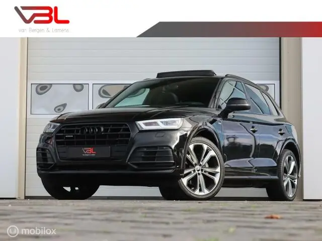 Photo 1 : Audi Q5 2020 Hybrid