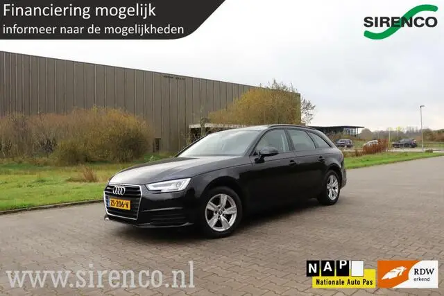 Photo 1 : Audi A4 2019 Essence