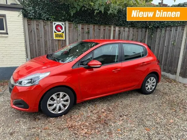 Photo 1 : Peugeot 208 2017 Petrol