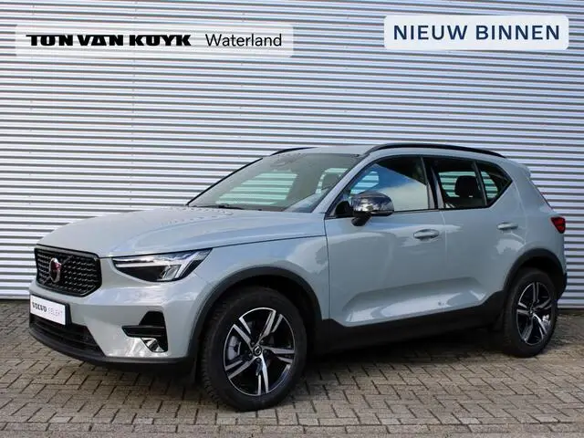 Photo 1 : Volvo Xc40 2023 Petrol