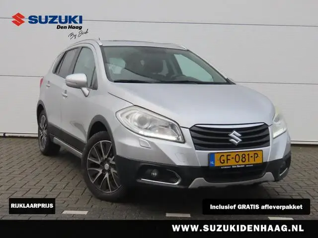 Photo 1 : Suzuki Sx4 2015 Petrol