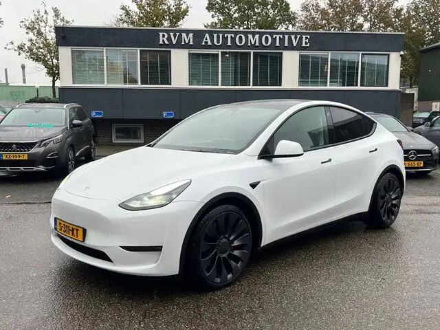 Photo 1 : Tesla Model Y 2023 Electric