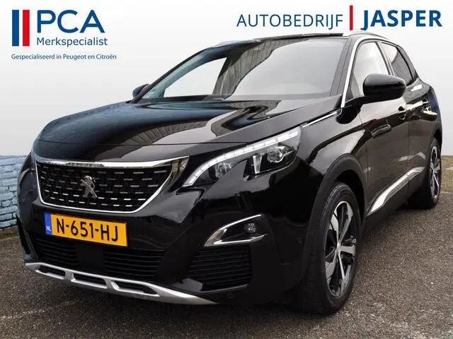 Photo 1 : Peugeot 3008 2018 Essence