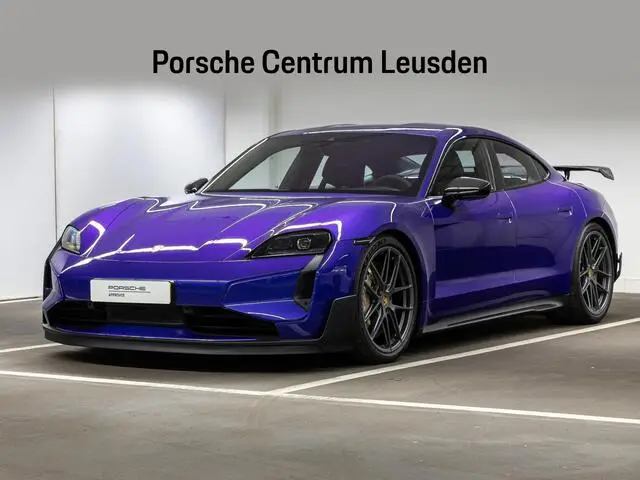 Photo 1 : Porsche Taycan 2024 Electric