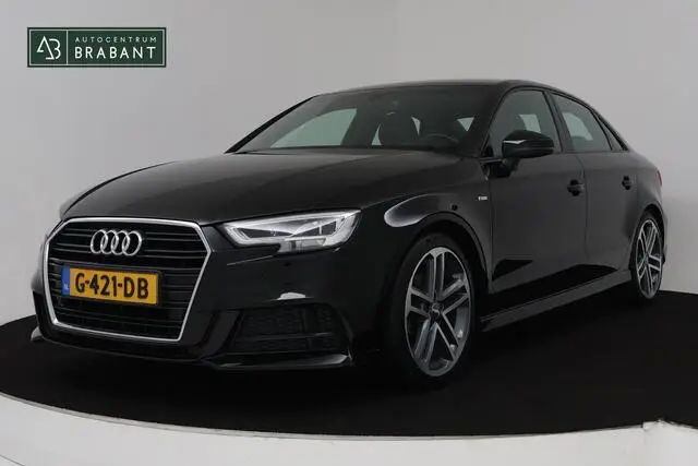 Photo 1 : Audi A3 2019 Petrol