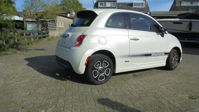 Photo 1 : Fiat 500 2017 Électrique