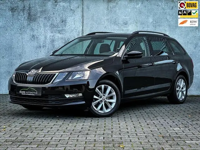 Photo 1 : Skoda Octavia 2019 Petrol