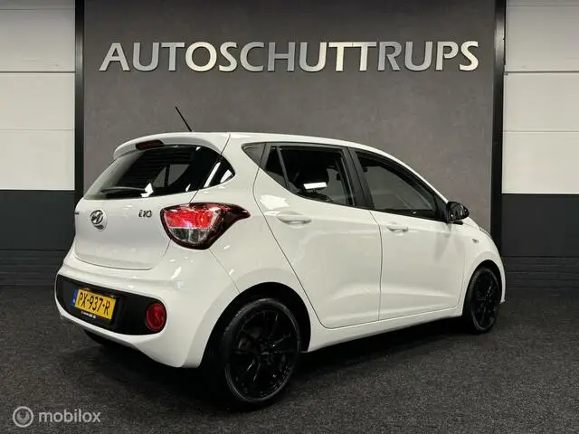 Photo 1 : Hyundai I10 2017 Petrol