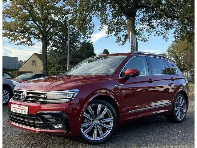 Photo 1 : Volkswagen Tiguan 2018 Essence