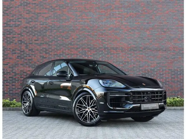 Photo 1 : Porsche Cayenne 2024 Hybrid