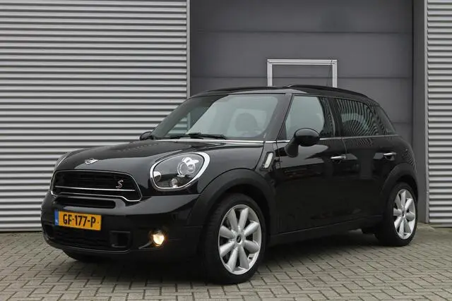 Photo 1 : Mini Countryman 2015 Essence