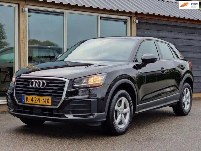 Photo 1 : Audi Q2 2018 Petrol