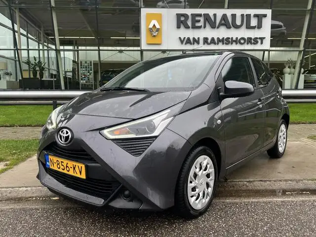 Photo 1 : Toyota Aygo 2021 Essence