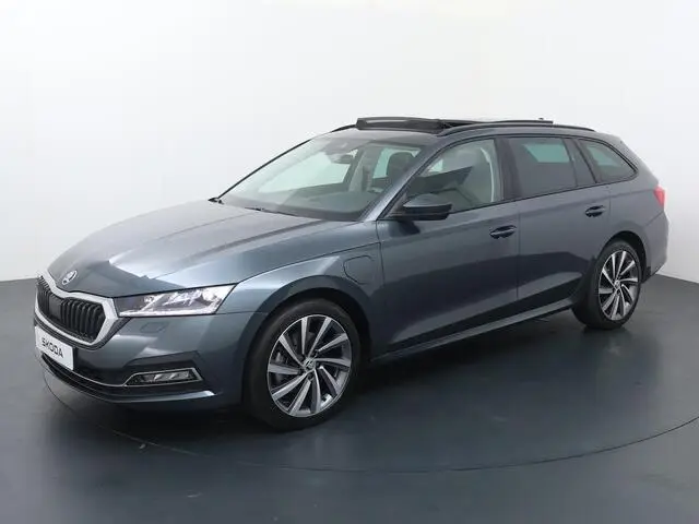 Photo 1 : Skoda Octavia 2021 Hybride