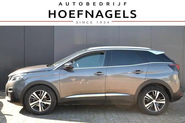 Photo 1 : Peugeot 3008 2018 Essence