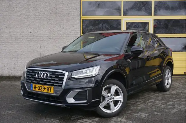 Photo 1 : Audi Q2 2020 Essence