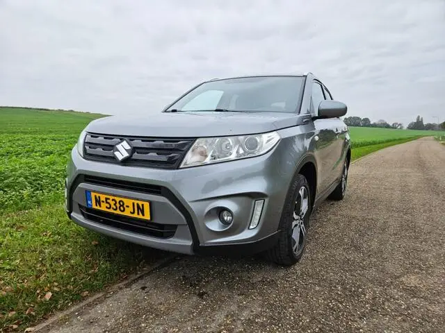 Photo 1 : Suzuki Vitara 2015 Essence