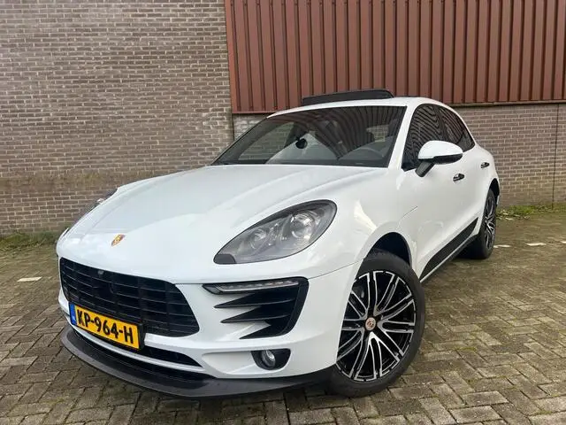 Photo 1 : Porsche Macan 2016 Essence