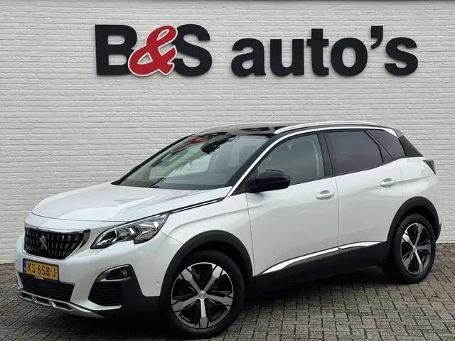 Photo 1 : Peugeot 3008 2016 Petrol