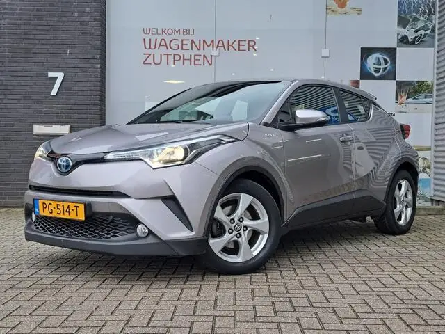 Photo 1 : Toyota C-hr 2017 Hybrid