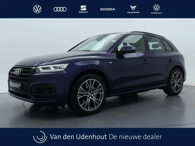 Photo 1 : Audi Q5 2020 Hybrid