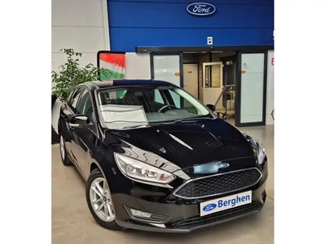 Photo 1 : Ford Focus 2017 Essence