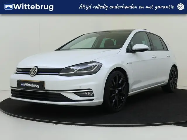 Photo 1 : Volkswagen Golf 2020 Petrol