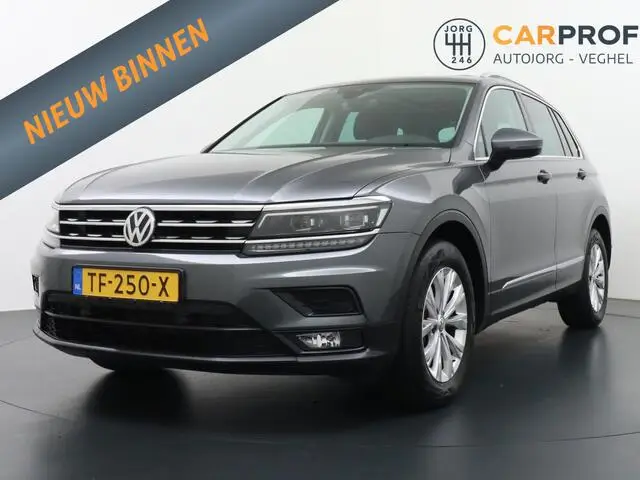 Photo 1 : Volkswagen Tiguan 2018 Essence