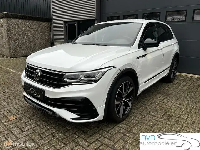 Photo 1 : Volkswagen Tiguan 2021 Essence