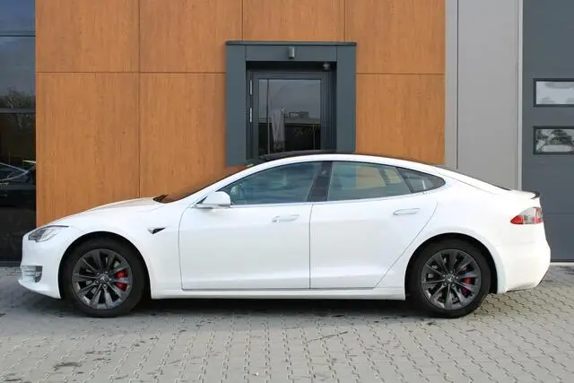 Photo 1 : Tesla Model S 2019 Electric