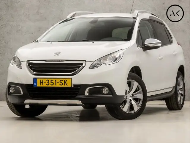 Photo 1 : Peugeot 2008 2015 Petrol