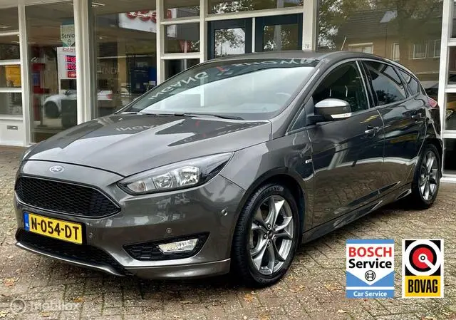 Photo 1 : Ford Focus 2018 Essence