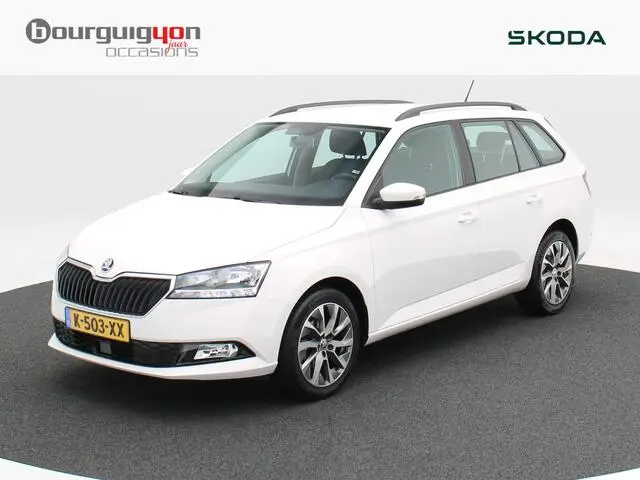 Photo 1 : Skoda Fabia 2021 Petrol