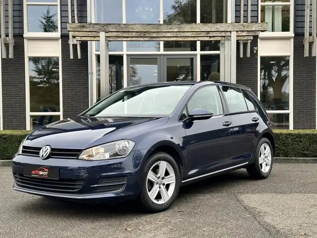 Photo 1 : Volkswagen Golf 2015 Essence