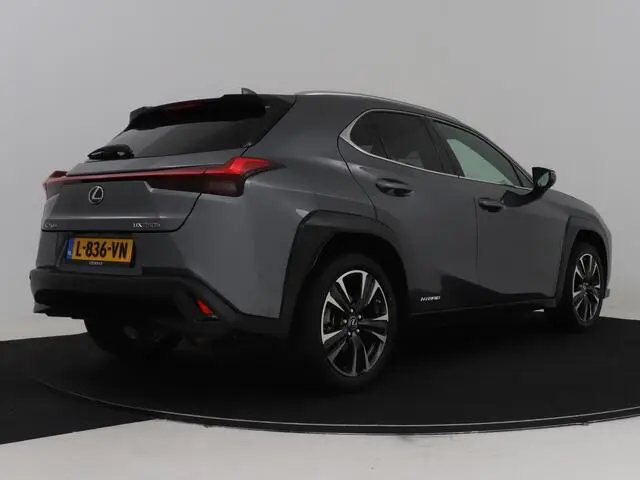 Photo 1 : Lexus Ux 2020 Hybrid